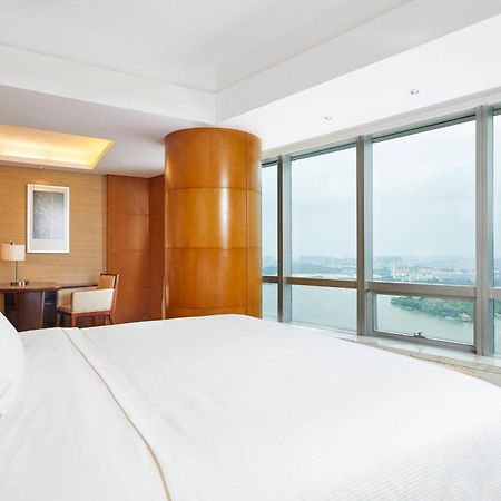 The Westin Nanjing Xuanwu Lake מראה חיצוני תמונה