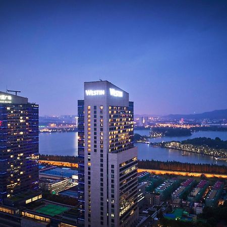The Westin Nanjing Xuanwu Lake מראה חיצוני תמונה