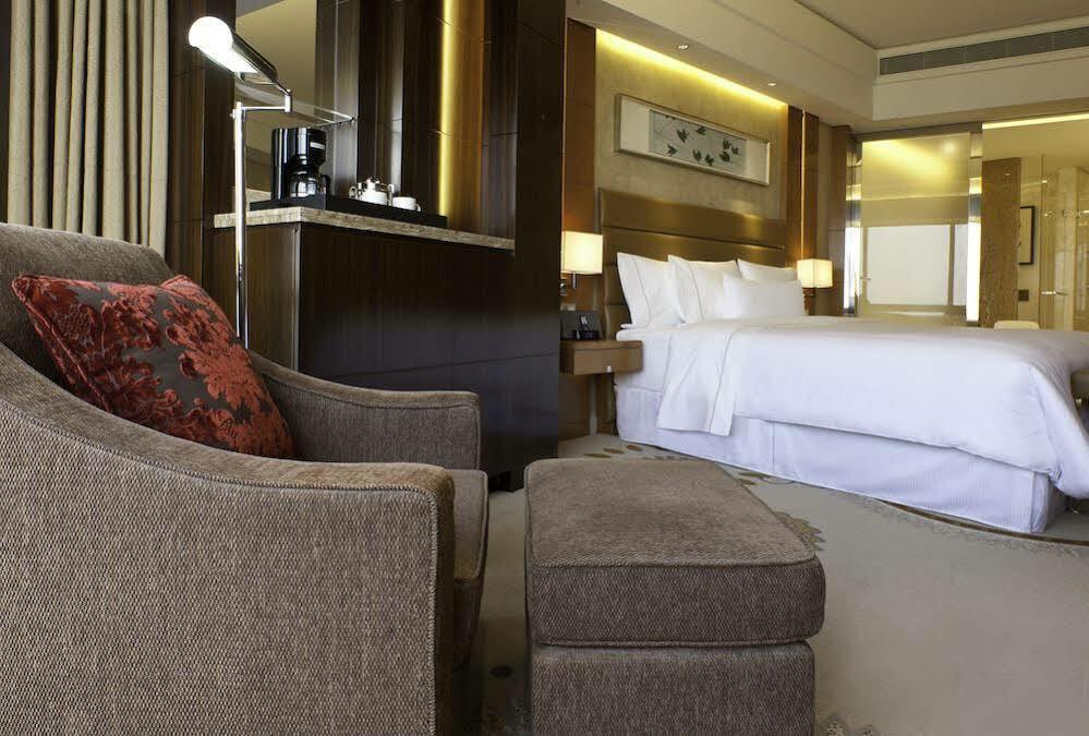 The Westin Nanjing Xuanwu Lake מראה חיצוני תמונה